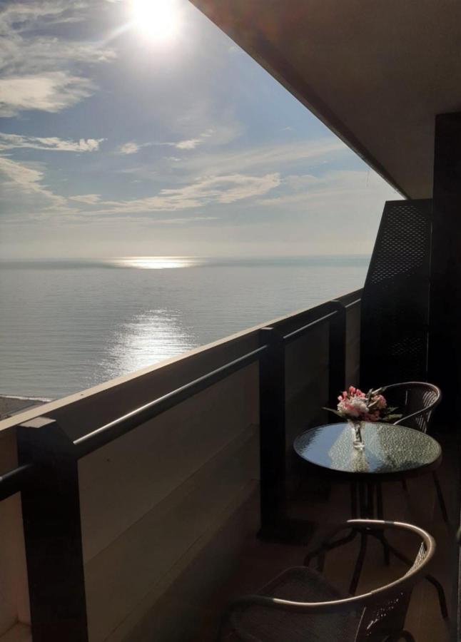 Orbi City Sea View - Special Category Aparthotel Batumi Exterior foto